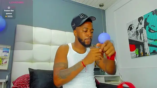 Snapshot of Drake_Nassir4 chatting on October 24, 2025, 3:49 am Drake Nassir4 online show from October 24, 2025, 3:49 am