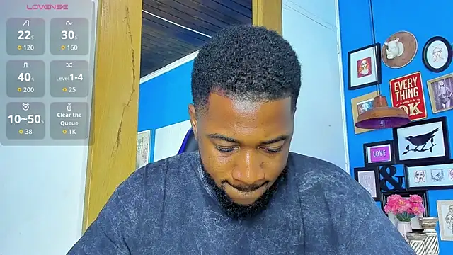 Snapshot of Drake_Nassir4 chatting on October 7, 2025, 9:05 pm Drake Nassir4 online show from October 7, 2025, 9:05 pm