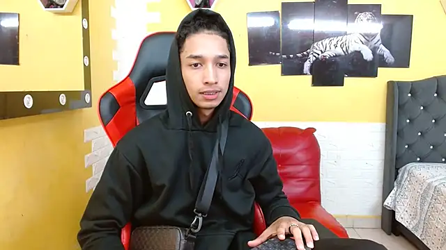 Snapshot of jose_sexycumm chatting on October 9, 2025, 7:25 pm jose sexycumm online show from October 9, 2025, 7:25 pm