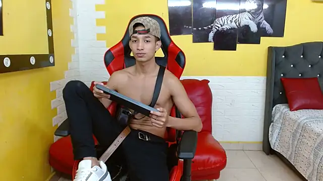 Snapshot of jose_sexycumm chatting on October 6, 2025, 8:09 pm jose sexycumm online show from October 6, 2025, 8:09 pm