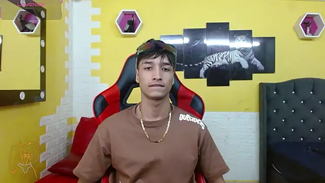 jose sexycumm online show from January 6, 2026, 8:35 pm