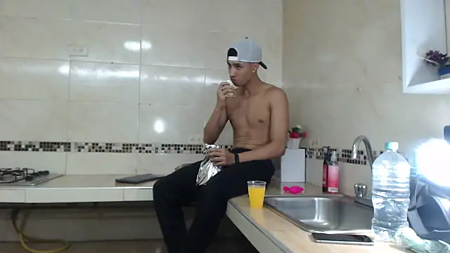 jose sexycumm online show from January 15, 2025, 11:40 pm