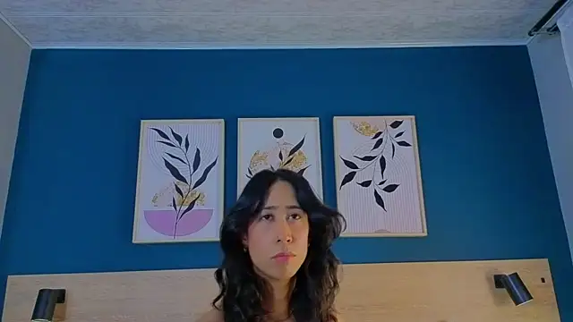 Snapshot of GabyPetit chatting on October 2, 2025, 8:01 pm GabyPetit online show from October 2, 2025, 8:01 pm