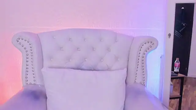 Snapshot of GabyPetit chatting on February 25, 2026, 7:47 pm GabyPetit online show from February 25, 2026, 7:47 pm