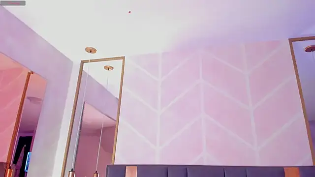 Snapshot of GabyPetit chatting on February 10, 2026, 7:57 pm GabyPetit online show from February 10, 2026, 7:57 pm