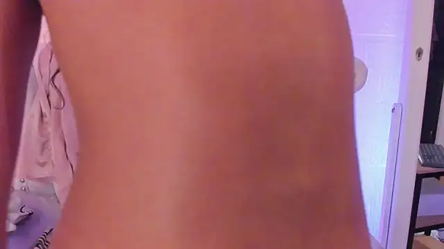 Snapshot of GabyPetit chatting on February 24, 2026, 7:59 pm GabyPetit online show from February 24, 2026, 7:59 pm