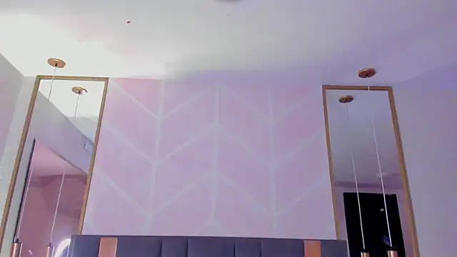 Snapshot of GabyPetit chatting on February 7, 2026, 8:06 pm GabyPetit online show from February 7, 2026, 8:06 pm