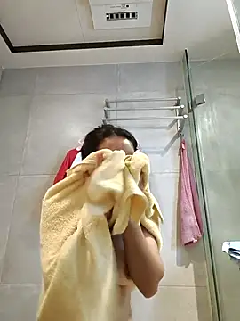 doggiepossession online show from November 6, 2025, 5:55 am