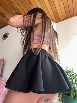 Snapshot of VioletaSubmissive chatting on October 5, 2025, 8:21 pm VioletaSubmissive online show from October 5, 2025, 8:21 pm