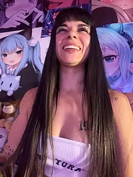 Snapshot of VioletaSubmissive chatting on October 3, 2025, 11:50 pm VioletaSubmissive online show from October 3, 2025, 11:50 pm