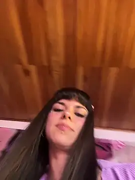 Snapshot of VioletaSubmissive chatting on September 17, 2025, 9:50 pm VioletaSubmissive online show from September 17, 2025, 9:50 pm