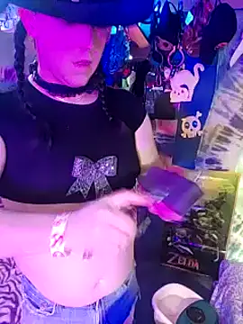 Boo-boo kittyfux online show from January 16, 2025, 1:03 pm