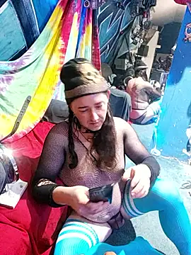 Snapshot of Boo-boo_kittyfux chatting on October 17, 2025, 2:08 pm Boo-boo kittyfux online show from October 17, 2025, 2:08 pm