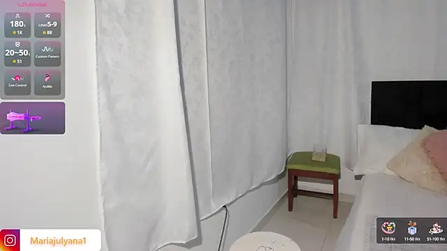 Snapshot of Maria_juliana chatting on October 4, 2025, 6:04 am Maria juliana online show from October 4, 2025, 6:04 am