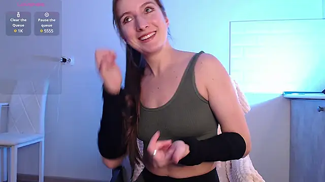 Snapshot of Eva_Hailey_ chatting on March 4, 2025, 6:47 am Eva Hailey  online show from March 4, 2025, 6:47 am