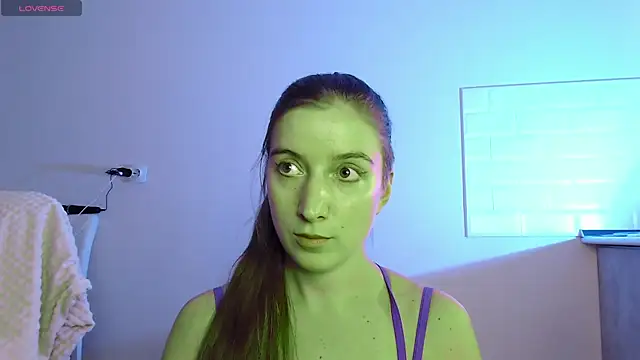 Snapshot of Eva_Hailey_ chatting on September 9, 2025, 3:16 am Eva Hailey  online show from September 9, 2025, 3:16 am