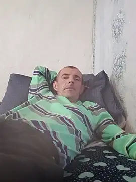 MachoXRallph online show from November 3, 2025, 8:18 am