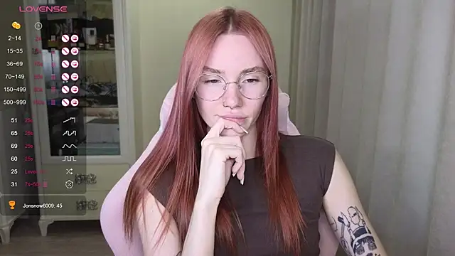 Snapshot of littlevildevil chatting on October 3, 2025, 11:12 am littlevildevil online show from October 3, 2025, 11:12 am