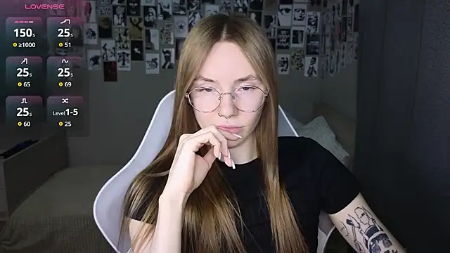 Snapshot of littlevildevil chatting on February 15, 2026, 11:09 am littlevildevil online show from February 15, 2026, 11:09 am