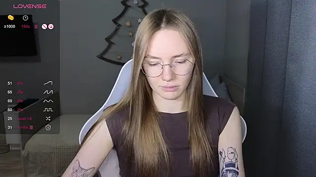 Snapshot of littlevildevil chatting on January 17, 2026, 10:19 am littlevildevil online show from January 17, 2026, 10:19 am