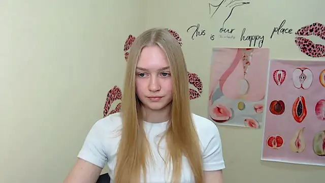 Snapshot of MademoiselleCl chatting on February 8, 2025, 10:18 am MademoiselleCl online show from February 8, 2025, 10:18 am