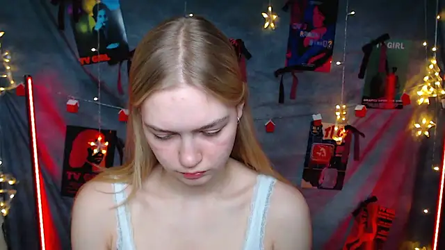 MademoiselleCl online show from January 6, 2026, 1:26 pm