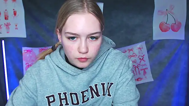 MademoiselleCl online show from February 7, 2026, 7:16 am