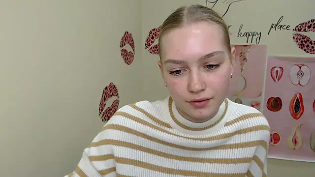 Snapshot of MademoiselleCl chatting on January 14, 2025, 2:32 pm MademoiselleCl online show from January 14, 2025, 2:32 pm