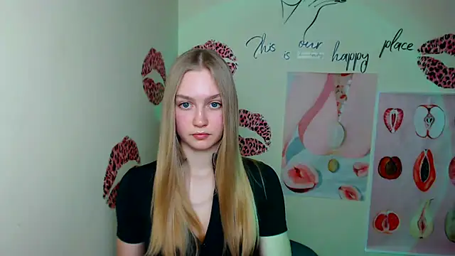 Snapshot of MademoiselleCl chatting on March 15, 2025, 4:54 pm MademoiselleCl online show from March 15, 2025, 4:54 pm