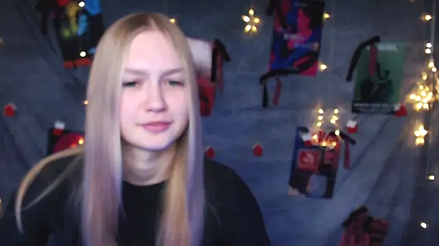 MademoiselleCl online show from February 2, 2026, 1:21 pm