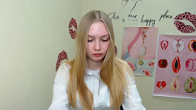 Snapshot of MademoiselleCl chatting on March 8, 2025, 7:27 am MademoiselleCl online show from March 8, 2025, 7:27 am
