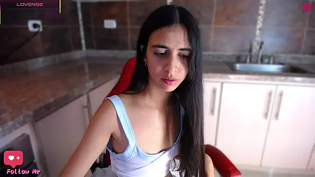 anna alvarez online show from December 2, 2025, 12:40 pm