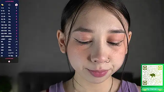 AislyEmbury online show from December 20, 2025, 4:48 am