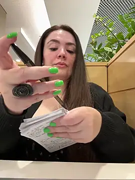 Snapshot of Sophie_Eaton chatting on September 27, 2025, 7:53 pm Sophie Eaton online show from September 27, 2025, 7:53 pm