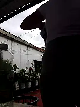 Snapshot of lupita_2023 chatting on October 1, 2025, 8:13 pm lupita 2023 online show from October 1, 2025, 8:13 pm