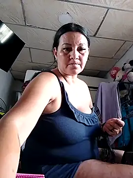 Snapshot of lupita_2023 chatting on November 1, 2025, 7:52 pm lupita 2023 online show from November 1, 2025, 7:52 pm