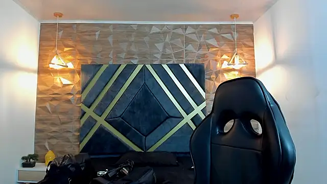 Ian Castillo  online show from March 3, 2026, 11:17 am