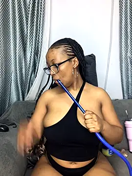 Snapshot of SZA_Doja chatting on September 29, 2025, 7:52 pm SZA Doja online show from September 29, 2025, 7:52 pm