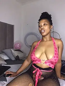 Snapshot of SZA_Doja chatting on January 12, 2025, 6:59 pm SZA Doja online show from January 12, 2025, 6:59 pm