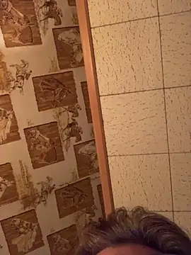 Tonybaloney1972 online show from November 5, 2025, 3:42 am