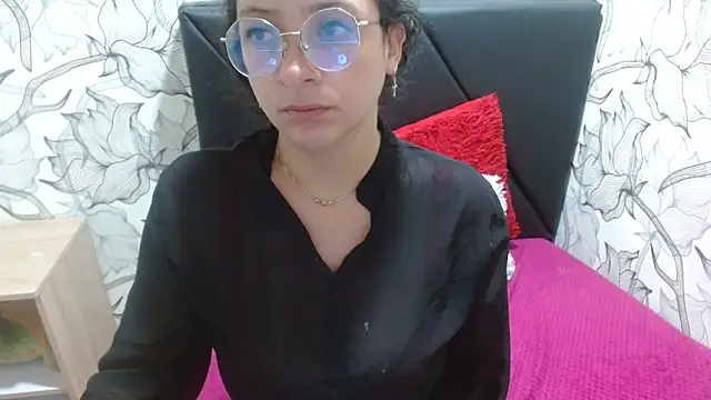sarax ximena online show from January 25, 2025, 6:23 am