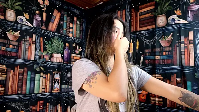 Snapshot of julietta___jackson chatting on February 27, 2026, 8:19 pm julietta jackson online show from February 27, 2026, 8:19 pm