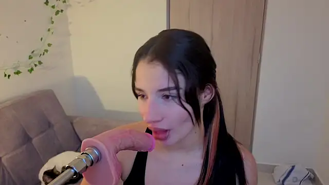 Mia adams66 online show from January 13, 2026, 10:46 pm