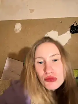 saint cat25 online show from December 4, 2025, 9:03 pm