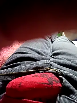 rayhot69 online show from April 30, 2026, 4:36 pm