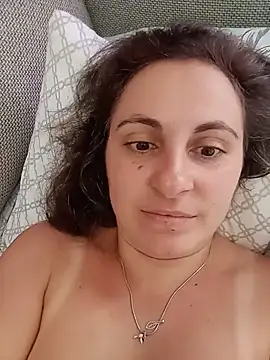 ShelaDiass online show from July 19, 2026, 7:17 am