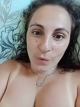 ShelaDiass online show from July 5, 2026, 4:19 am
