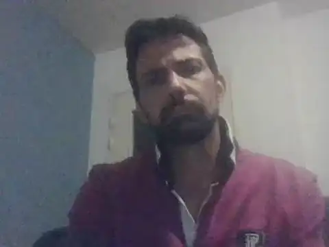 Snapshot of Romix2985 chatting on December 10, 2024, 5:00 pm Romix2985 online show from December 10, 2024, 5:00 pm