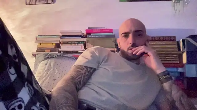 alessandromori91 online show from March 17, 2026, 10:13 pm