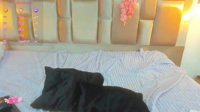 SeleneMiiller online show from February 12, 2025, 3:16 pm